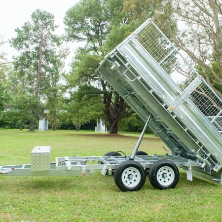 KKT-FT127TP3-3500RP - 12×7 Hydraulic 3-Way Tipper Galvanised Flat Top Trailer 3500kg ATM WITH 600mm CAGE AND LOADING RAMPS