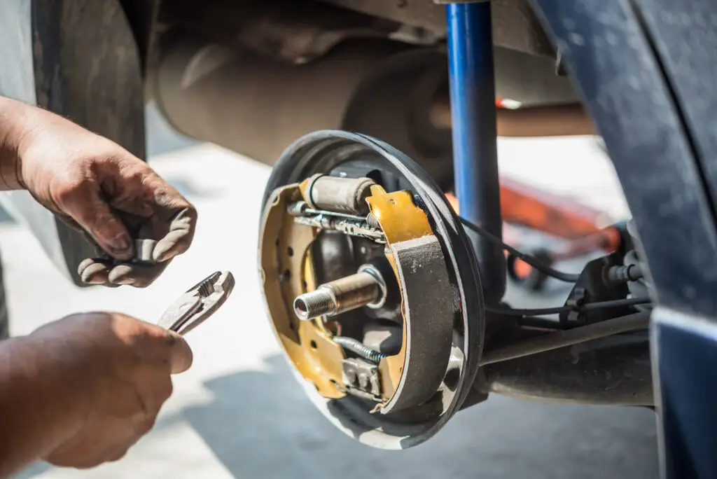 how do mechanical trailer brakes work