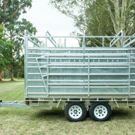 12x7 cattle trailer_side