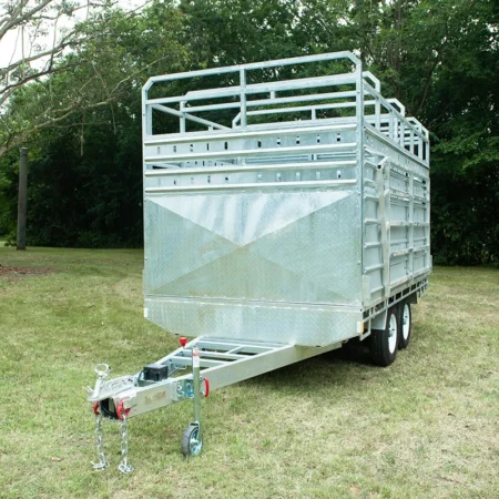 12x7 cattle trailer_head