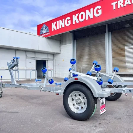 KKT-BTS48120 - 4.8m Galvanised Boat Trailer 1200kg ATM – Suits Boats 4.3–4.8m (14.1–15.7ft)
