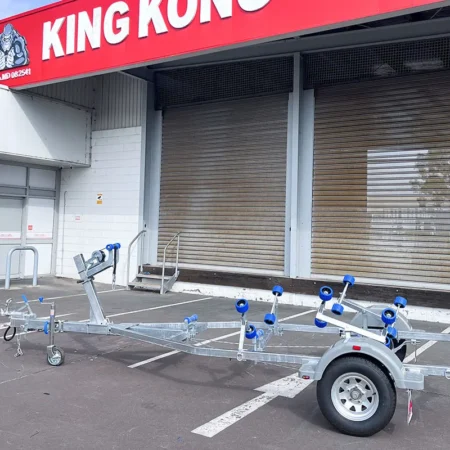 KKT-BTS48120 - 4.8m Galvanised Boat Trailer 1200kg ATM – Suits Boats 4.3–4.8m (14.1–15.7ft)