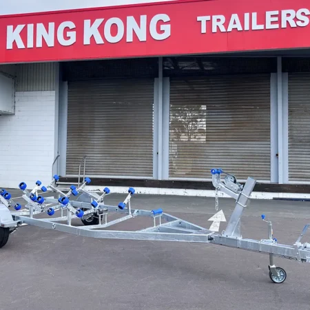 KKT-BTS62140 - 6.2m Galvanised Boat Trailer 1400kg ATM – Suits Boats 5.7–6.2m (18.7–20.3ft)