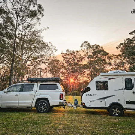 KKT-Lunar 11ft Caravan