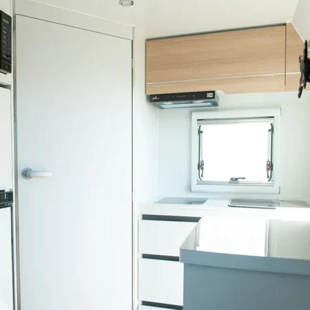 KKT-Lunar 11ft Caravan