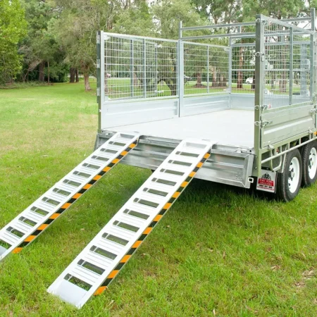 KKT-FT147TP1-4500 - 14×7 Hydraulic Tipper Galvanised Flat Top Trailer 4500kg ATM WITH 900mm CAGE