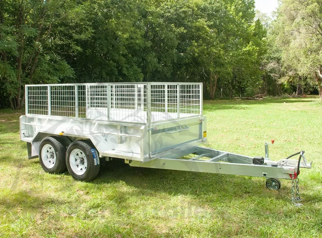 Tandem axle box trailer